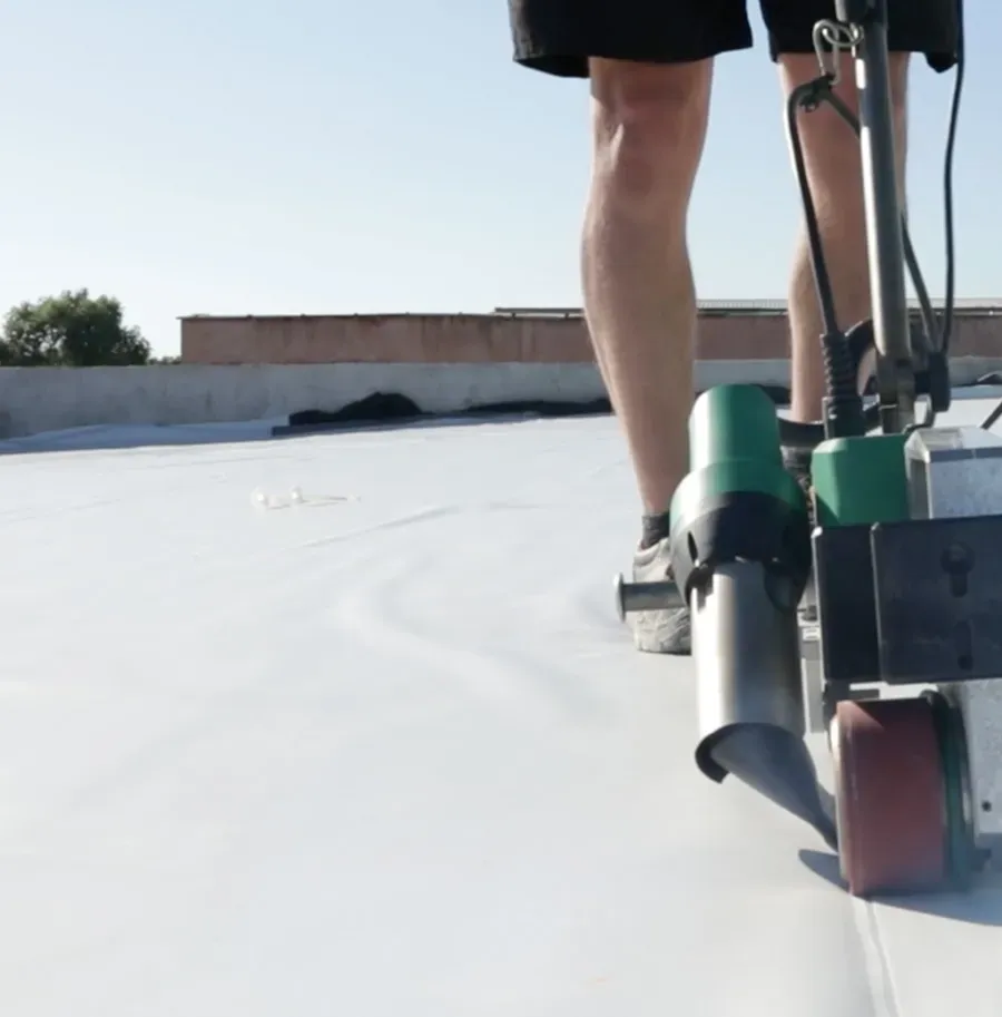 Commercial EPDM roof repair and maintenance in Rockford IL