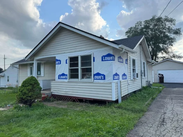 Hoover Ave Rockford, IL project: Exterior siding wall prep